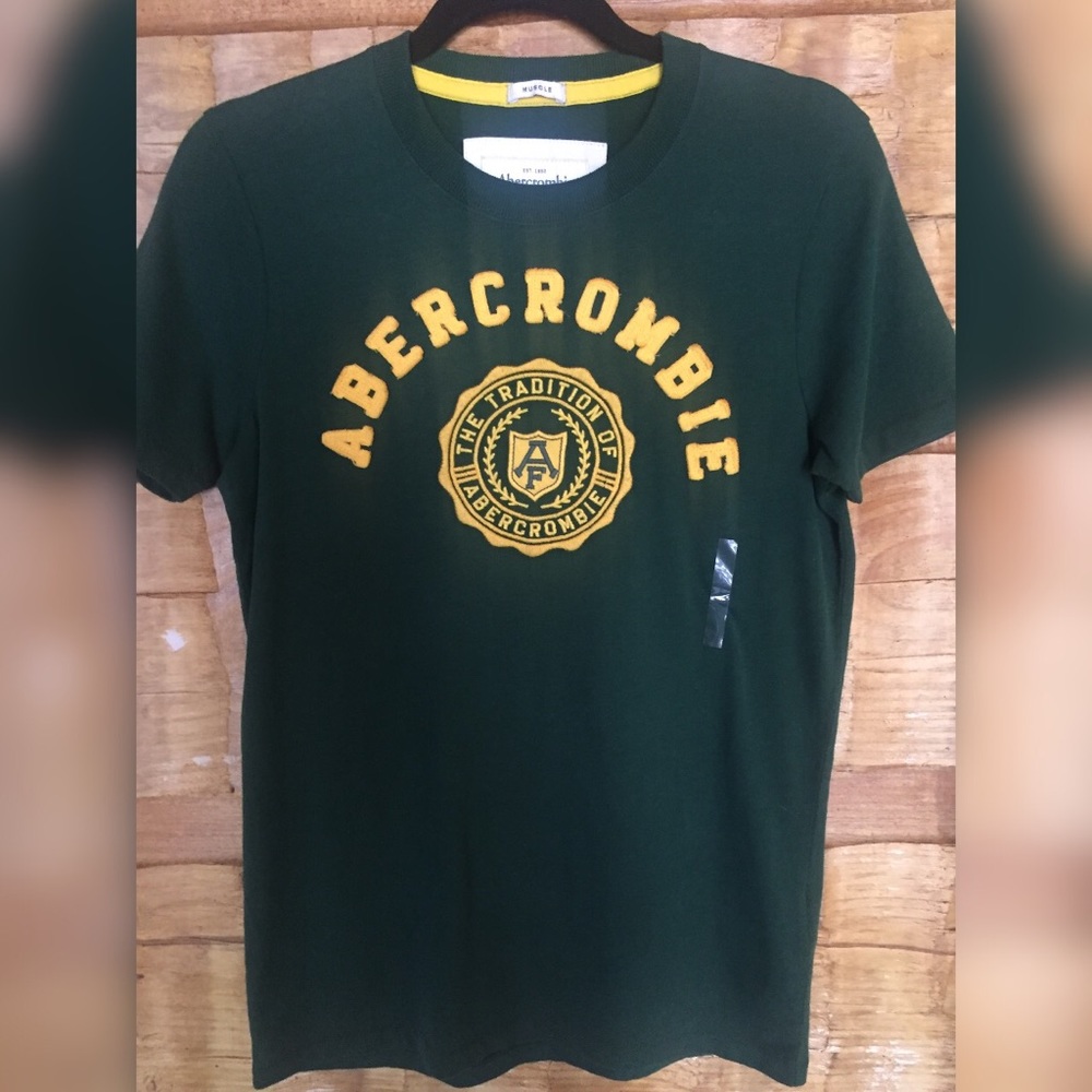 NWOT Abercrombie $ Fitch Logo Tee
